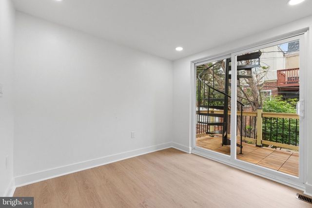 203 S MADEIRA ST, Baltimore, MD 21231