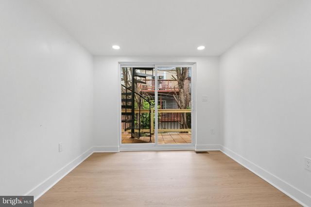 203 S MADEIRA ST, Baltimore, MD 21231