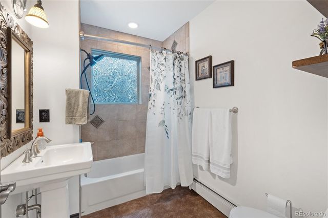 1011 Cheyenne Boulevard, Colorado Springs, CO 80905