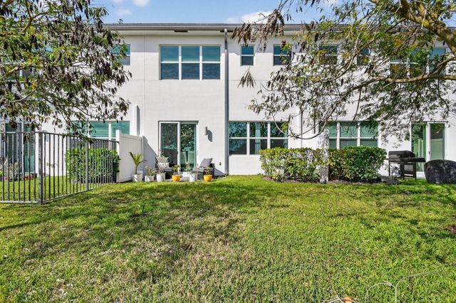 4790 Navali Drive, Wellington, FL 33467