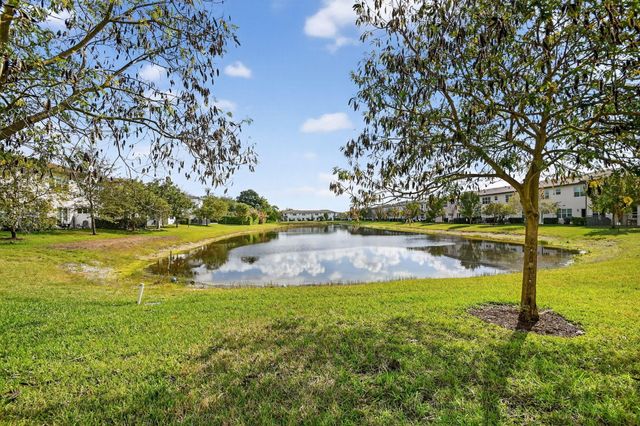 4790 Navali Drive, Wellington, FL 33467