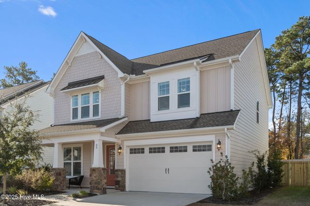 35 W Cloverfield Lane, Hampstead, NC 28443