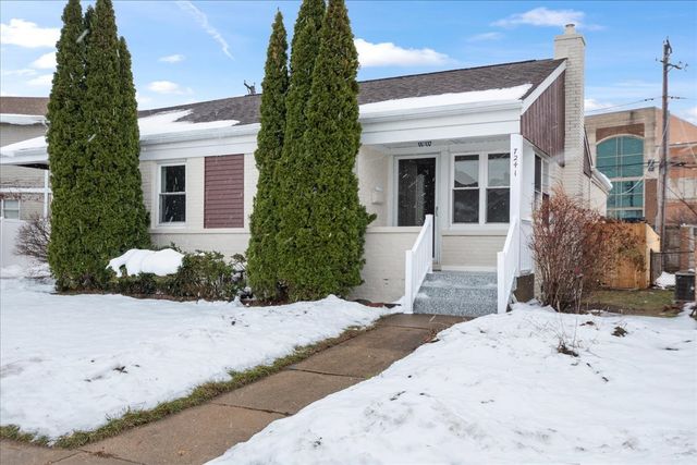 7241 N Mcvicker Avenue, Chicago, IL 60646