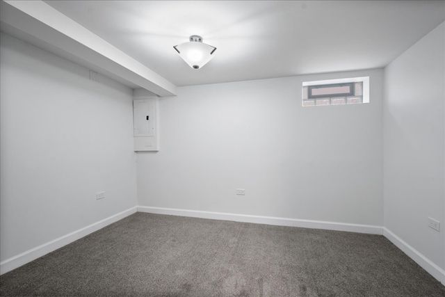 7241 N Mcvicker Avenue, Chicago, IL 60646