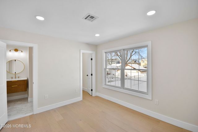 715 Stuyvesant Avenue, Lyndhurst, NJ 07071