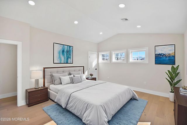 715 Stuyvesant Avenue, Lyndhurst, NJ 07071