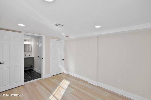 715 Stuyvesant Avenue, Lyndhurst, NJ 07071