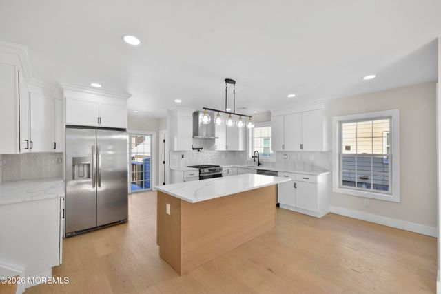 715 Stuyvesant Avenue, Lyndhurst, NJ 07071