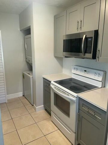 6537 SE FEDERAL HWY 102 Highway SE 102, Stuart, FL 34994