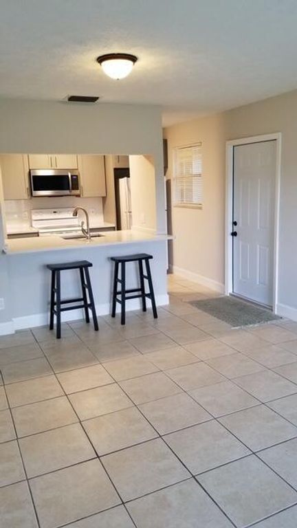 6537 SE FEDERAL HWY 102 Highway SE 102, Stuart, FL 34994
