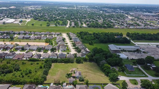 11211 S Dargail Street, Sugar Land, TX 77478