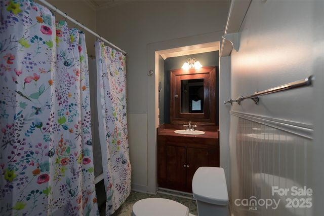 1229 Poplar Street, Albemarle, NC 28001