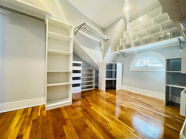 28 Wolcott Rd, Brookline, MA 02467