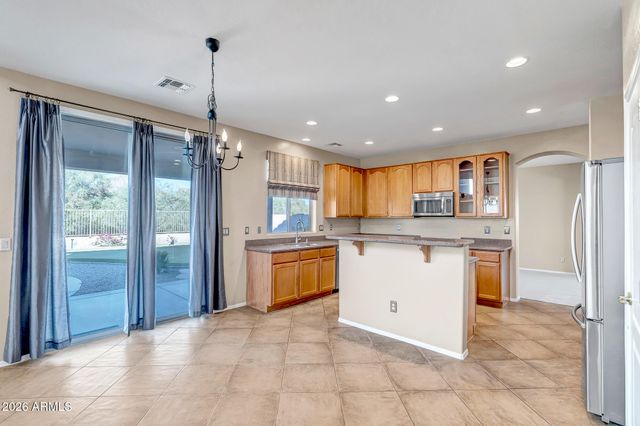 6416 W BLACK HILL Road, Phoenix, AZ 85083