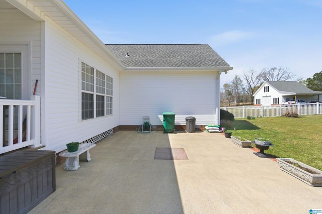 64 MISTLETOE LANE, Vincent, AL 35178