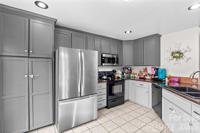 156 Ridge Run Drive, Statesville, NC 28625