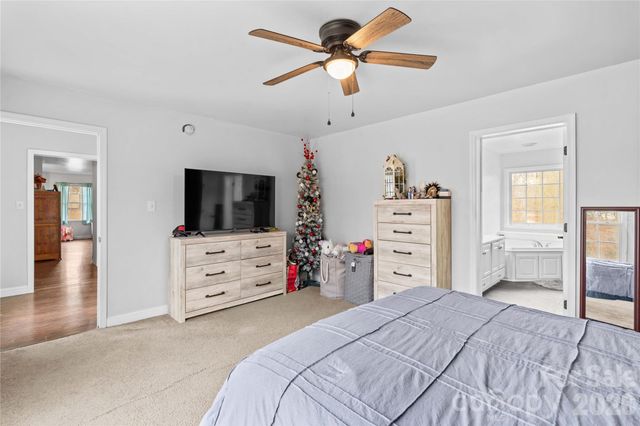 156 Ridge Run Drive, Statesville, NC 28625