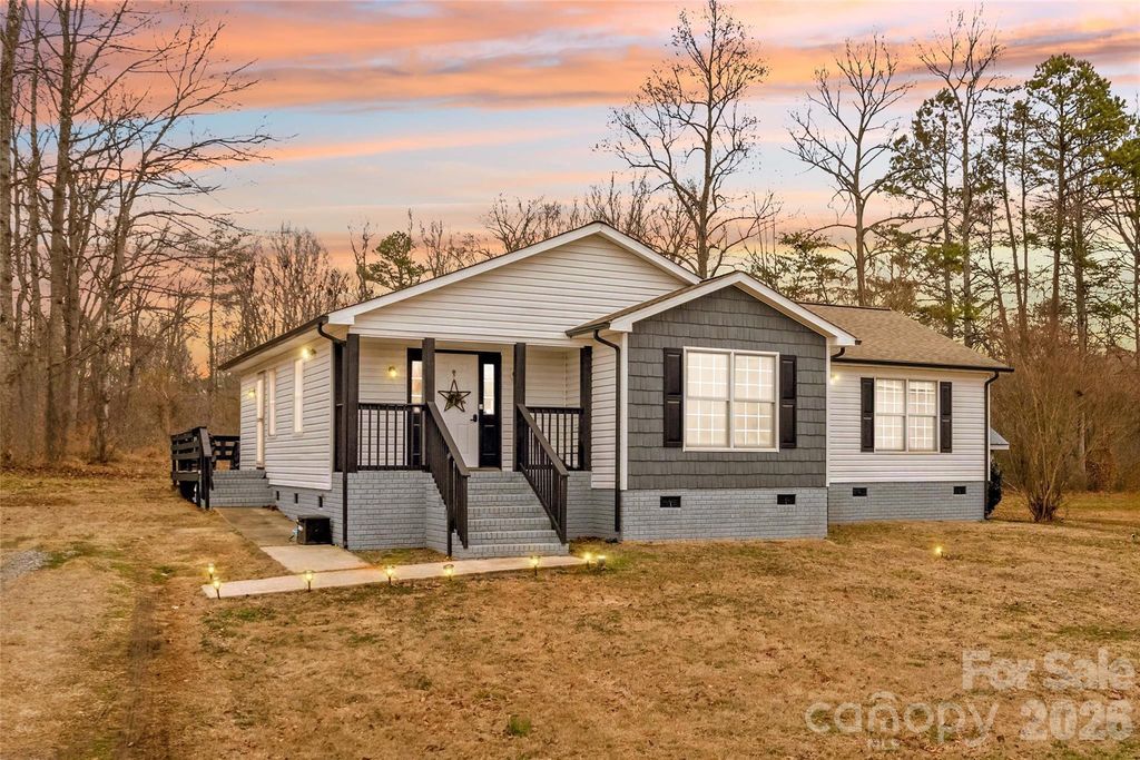 156 Ridge Run Drive, Statesville, NC 28625