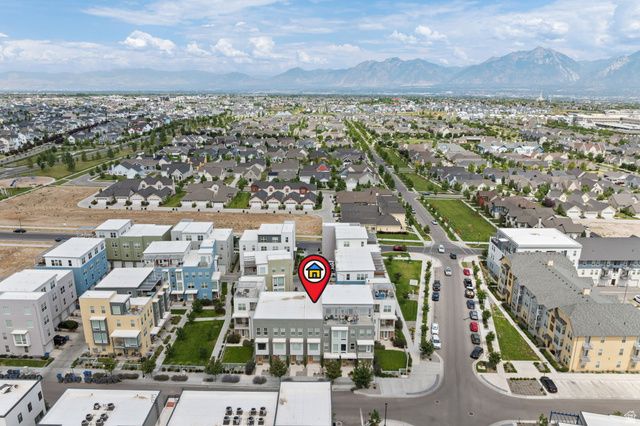 11235 S FREESTONE RD, South Jordan, UT 84009