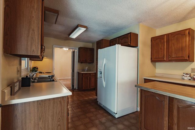 2541 Malibu Drive, Evansville, IN 47725