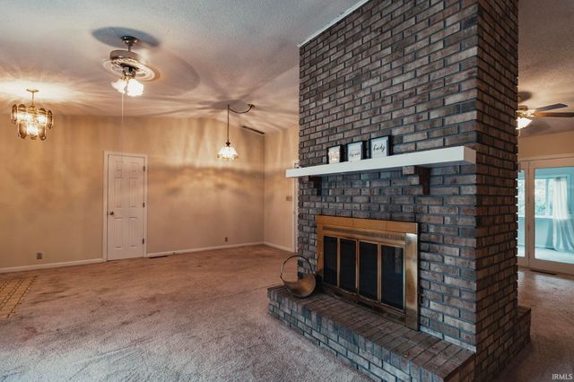 2541 Malibu Drive, Evansville, IN 47725