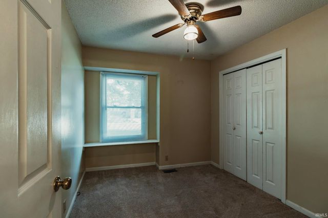 2541 Malibu Drive, Evansville, IN 47725