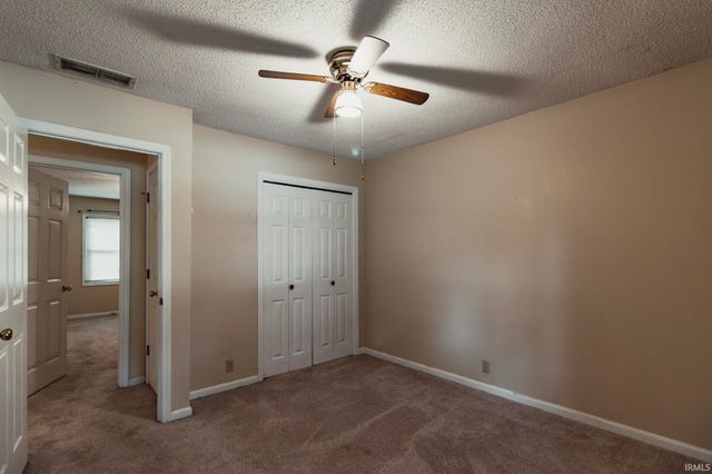 2541 Malibu Drive, Evansville, IN 47725