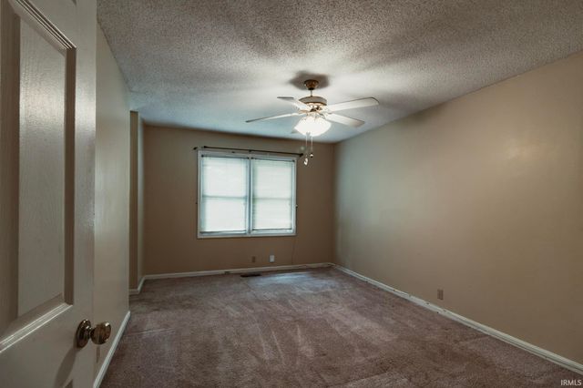 2541 Malibu Drive, Evansville, IN 47725