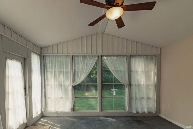 2541 Malibu Drive, Evansville, IN 47725
