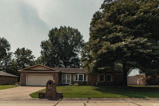 2541 Malibu Drive, Evansville, IN 47725