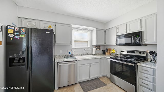 7529 ALLSPICE Circle N, Jacksonville, FL 32244