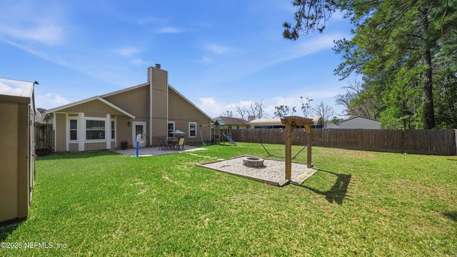 7529 ALLSPICE Circle N, Jacksonville, FL 32244