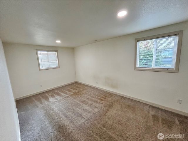 7029 S G Street, Tacoma, WA 98408