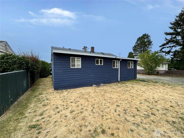 7029 S G Street, Tacoma, WA 98408