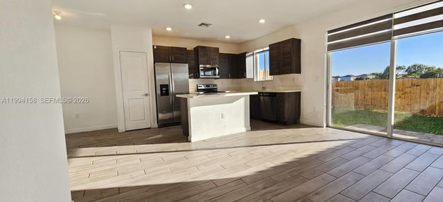 1166 SE 23rd Ave, Homestead, FL 33035