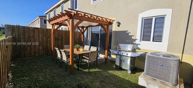 1166 SE 23rd Ave, Homestead, FL 33035