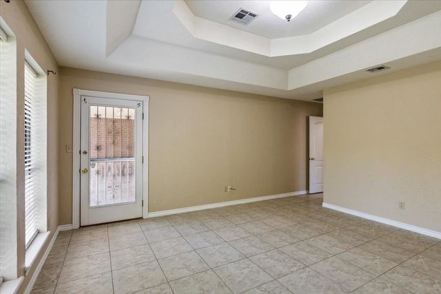 2401 NW 68th St, Lawton, OK 73505