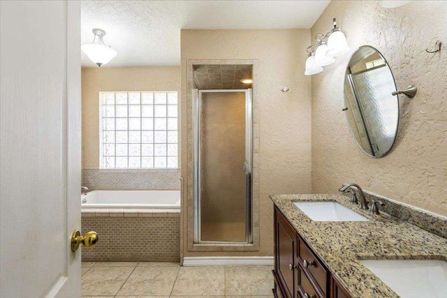 2401 NW 68th St, Lawton, OK 73505