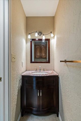 2401 NW 68th St, Lawton, OK 73505