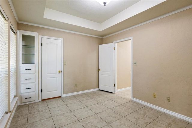 2401 NW 68th St, Lawton, OK 73505