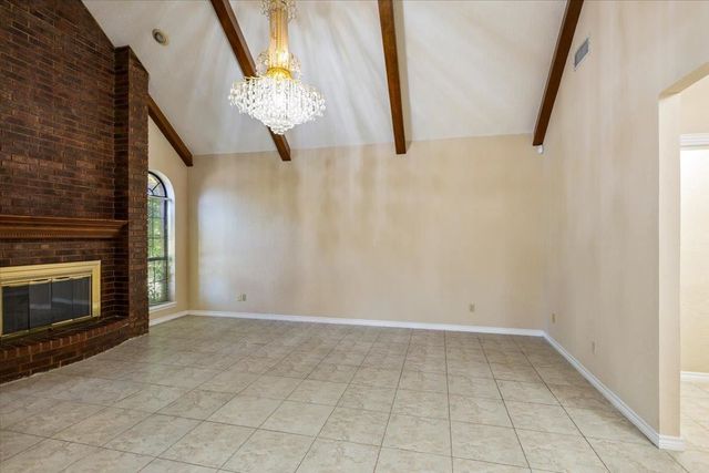 2401 NW 68th St, Lawton, OK 73505