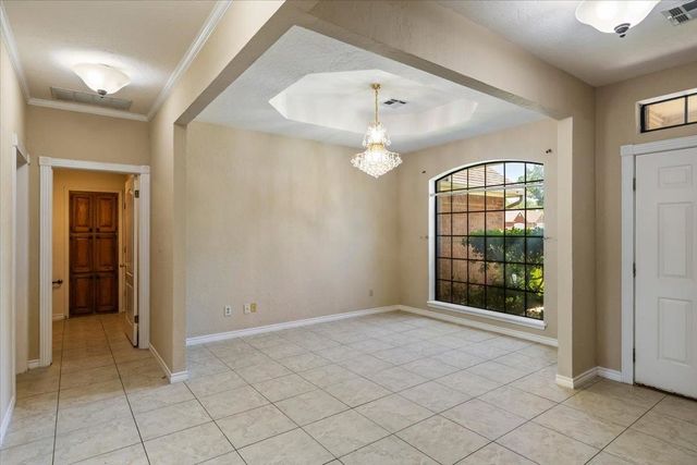 2401 NW 68th St, Lawton, OK 73505