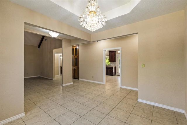 2401 NW 68th St, Lawton, OK 73505