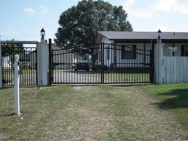 359 W Pin Oak Drive, Rose Bud, AR 72137