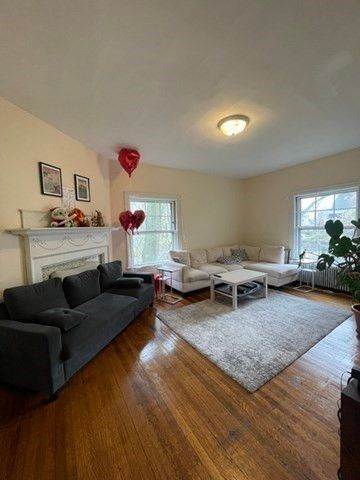 132 Kilsyth Rd 2, Boston, MA 02135