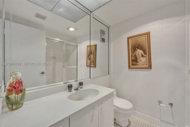 20281 E Country Club Dr 305, Aventura, FL 33180