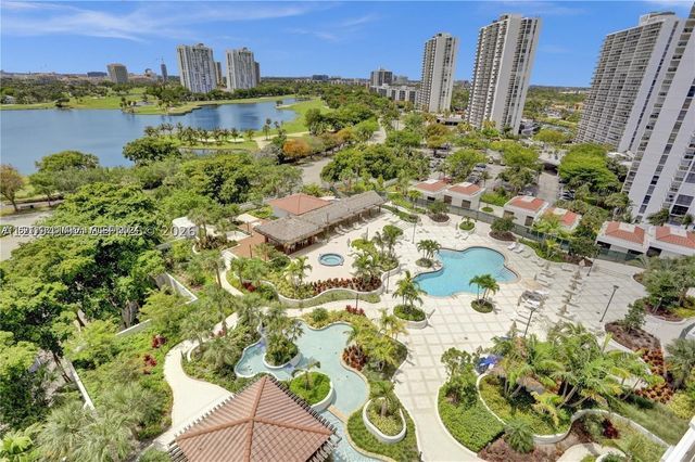 20281 E Country Club Dr 305, Aventura, FL 33180