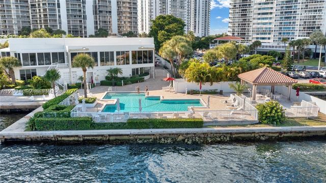 20281 E Country Club Dr 305, Aventura, FL 33180