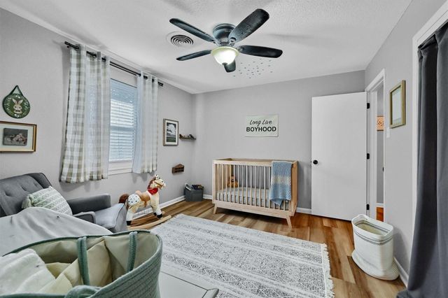 2000 Brenda Avenue, Denison, TX 75020