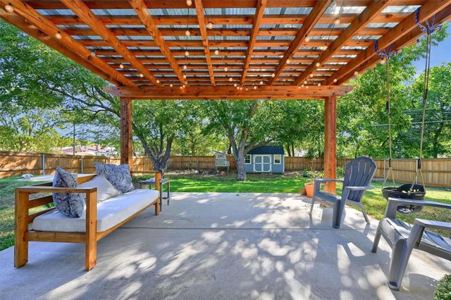 2000 Brenda Avenue, Denison, TX 75020